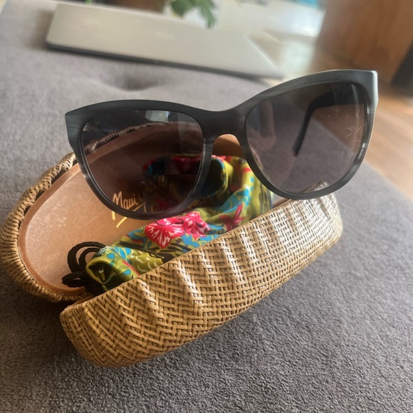 Maui Jim Ailana sunglasses with case - Picture 1 of 11